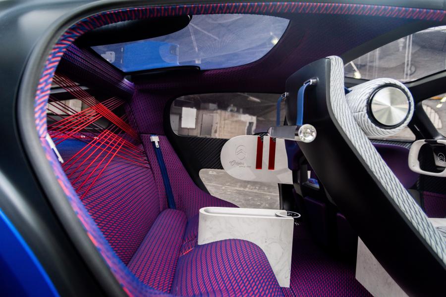 Интерьер Citroen 19_19 Concept 2019 года  (фото 34 из 76)